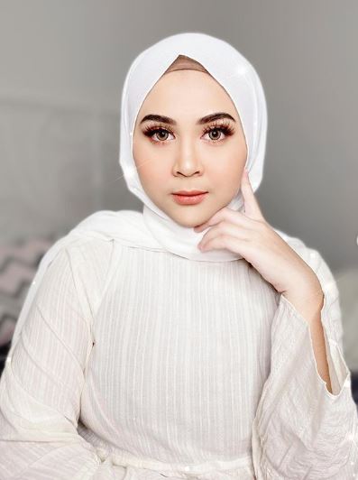 Detail Foto Artis Cantik Berhijab Nomer 9