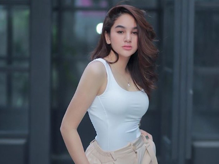 Detail Foto Artis Ftv Hana Hanifah Nomer 2