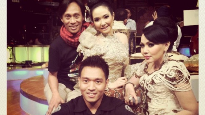 Detail Foto Artis Gisel Nomer 44