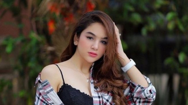 Detail Foto Artis Hana Hanifa Nomer 17