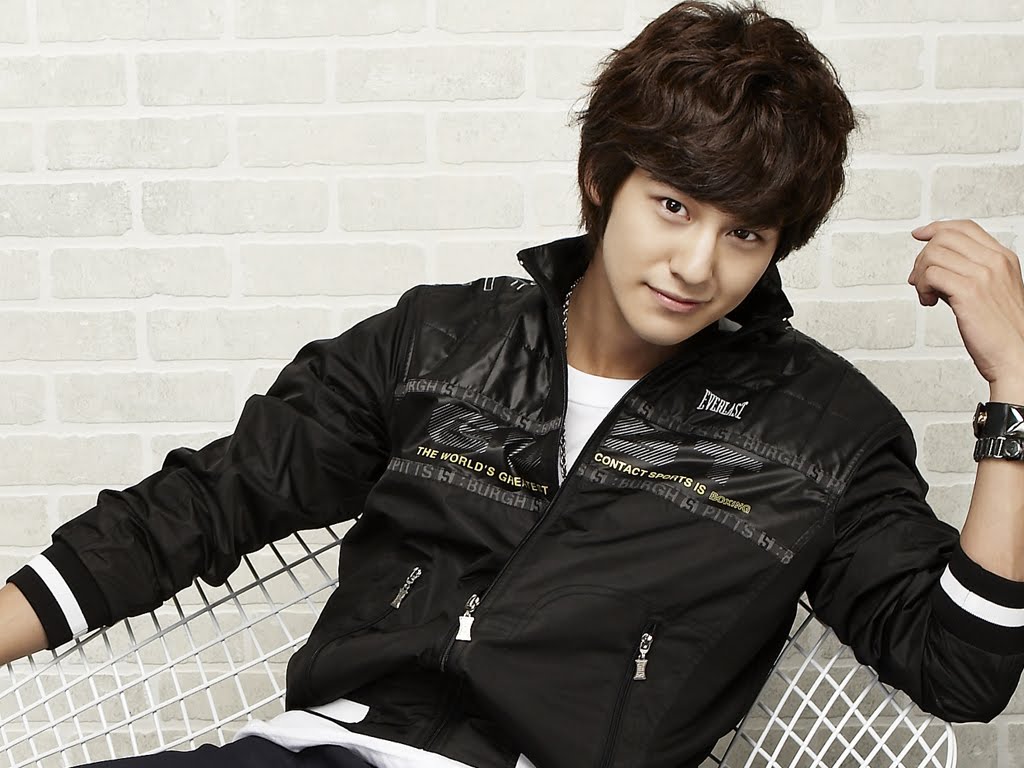 Detail Foto Artis Korea Kim Bum Nomer 45