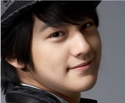 Detail Foto Artis Korea Kim Bum Nomer 6