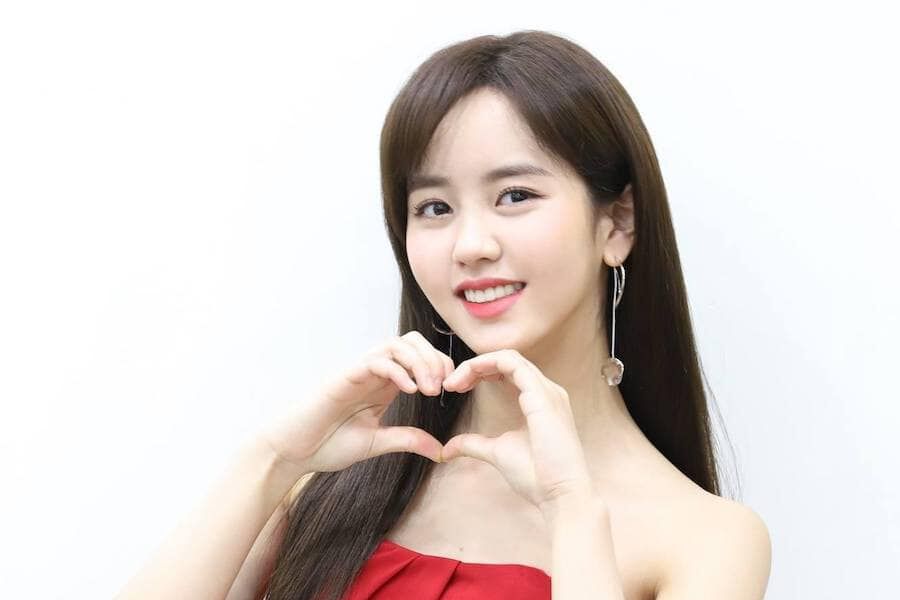 Detail Foto Artis Korea Kim So Hyun Nomer 16