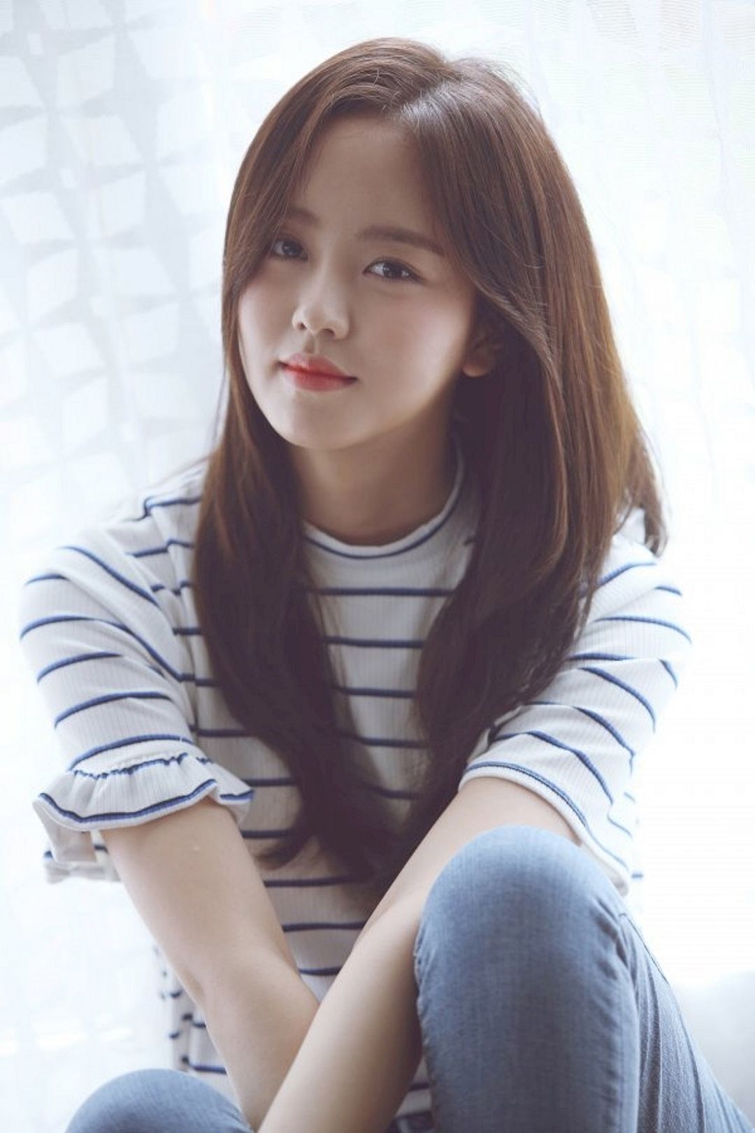 Detail Foto Artis Korea Kim So Hyun Nomer 19