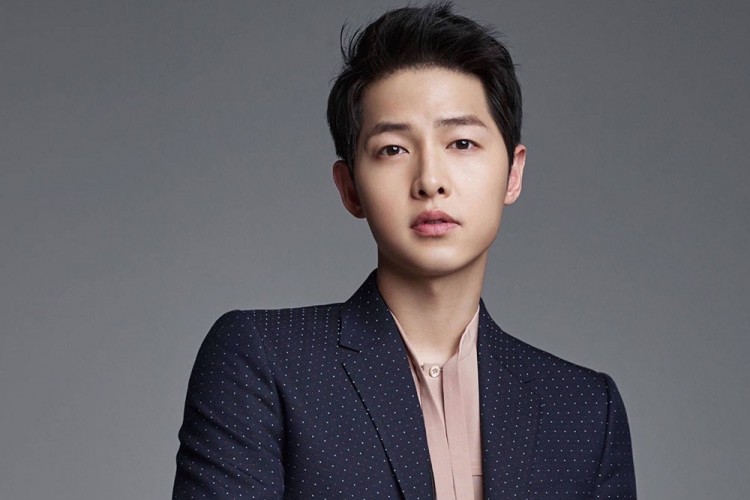 Detail Foto Artis Korea Song Joong Ki Nomer 10