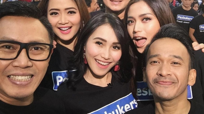 Detail Foto Artis Pesbukers Nomer 50