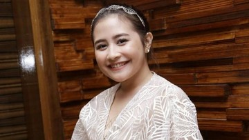 Detail Foto Artis Prilly Nomer 38