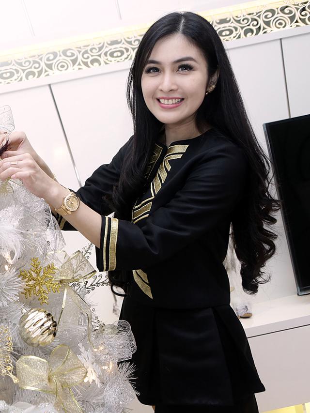 Detail Foto Artis Sandra Dewi Nomer 50