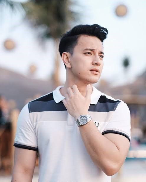 Detail Foto Artis Terganteng Di Indonesia Nomer 14