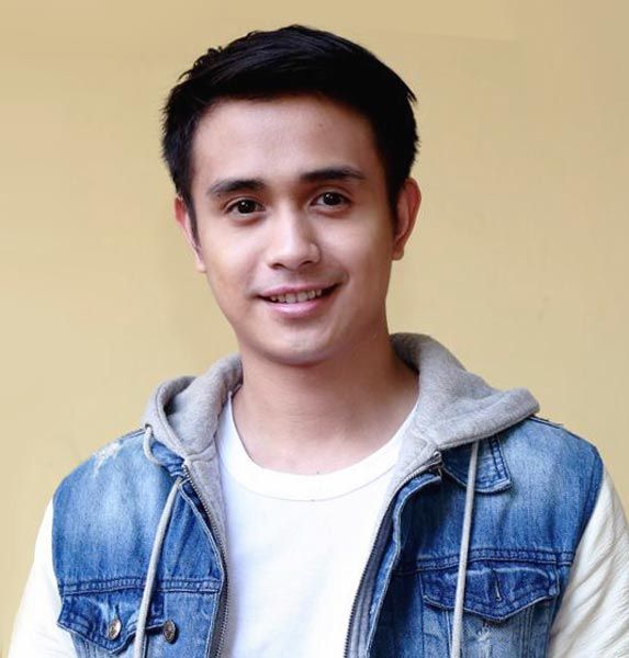 Detail Foto Artis Terganteng Di Indonesia Nomer 27