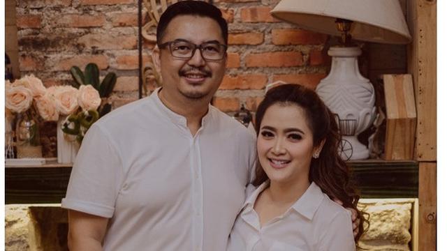 Detail Foto Artis Vega Nomer 25