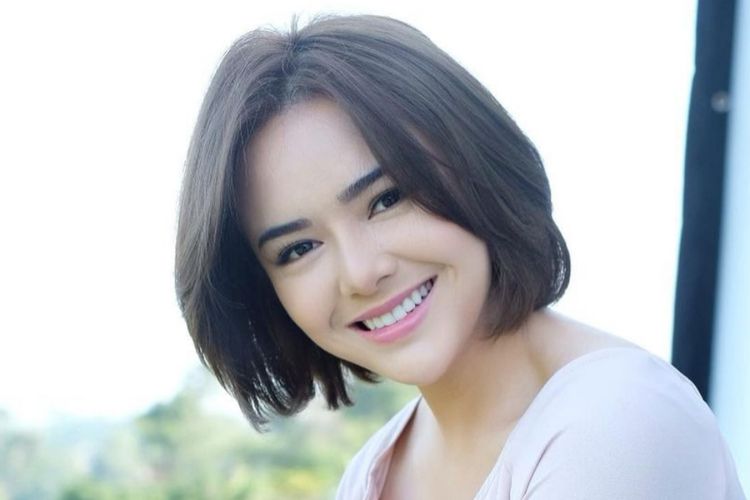 Detail Foto Artis Wanita Indonesia Nomer 29