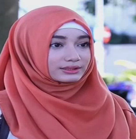 Detail Foto Artis Yang Berhijab Nomer 36