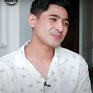 Detail Foto Arya Saloka Terbaru Nomer 21