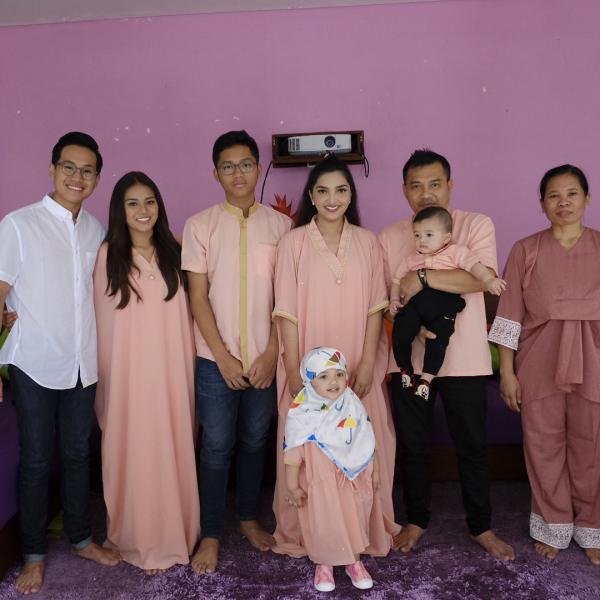 Detail Foto Aurel Hermansyah Dan Pacar Nomer 8