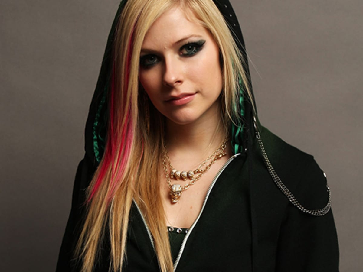 Detail Foto Avril Lavigne Nomer 2