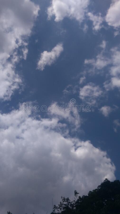 Detail Foto Awan Aesthetic Nomer 44