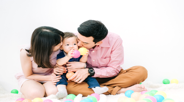 Detail Foto Ayah Ibu Dan Bayi Nomer 40