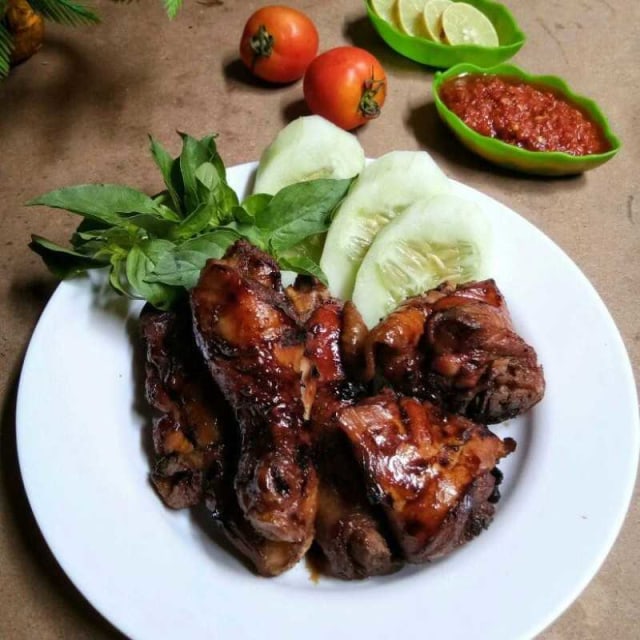 Detail Foto Ayam Bakar Kecap Nomer 21