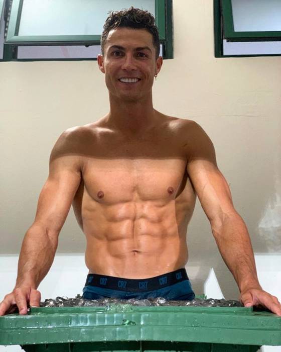 Detail Foto Badan Cristiano Ronaldo Nomer 15