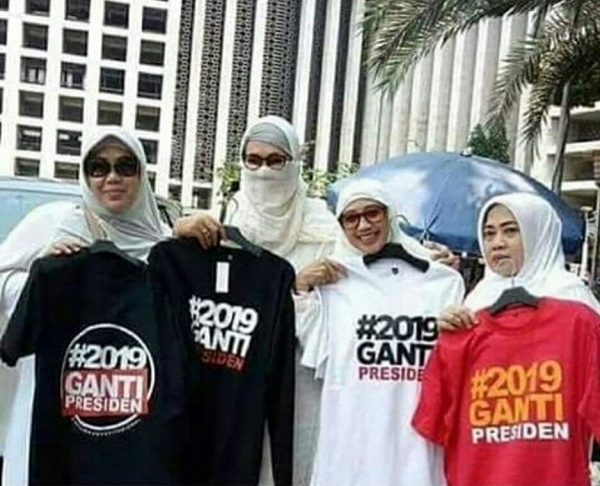 Detail Foto Baju 2019 Ganti Presiden Nomer 10