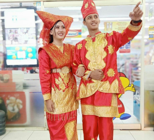 Detail Foto Baju Adat Sumatera Barat Nomer 18