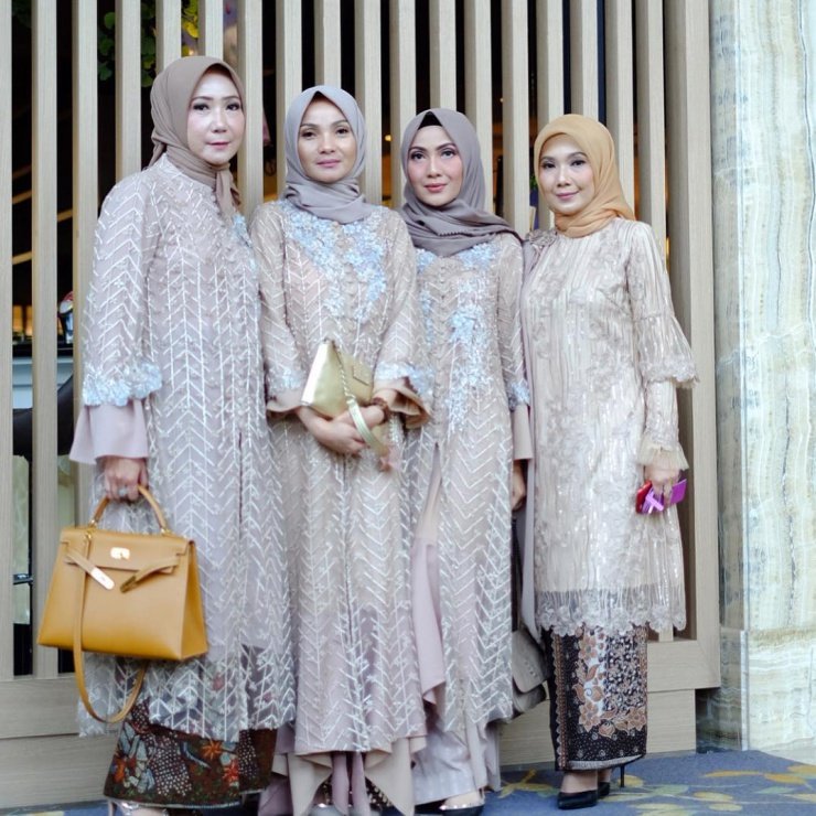 Detail Foto Baju Kebaya Muslim Nomer 6