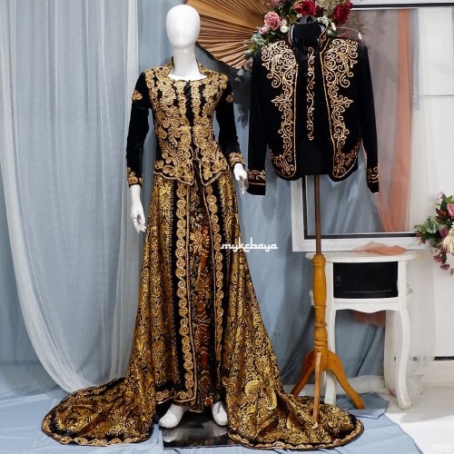 Detail Foto Baju Kebaya Pengantin Nomer 47