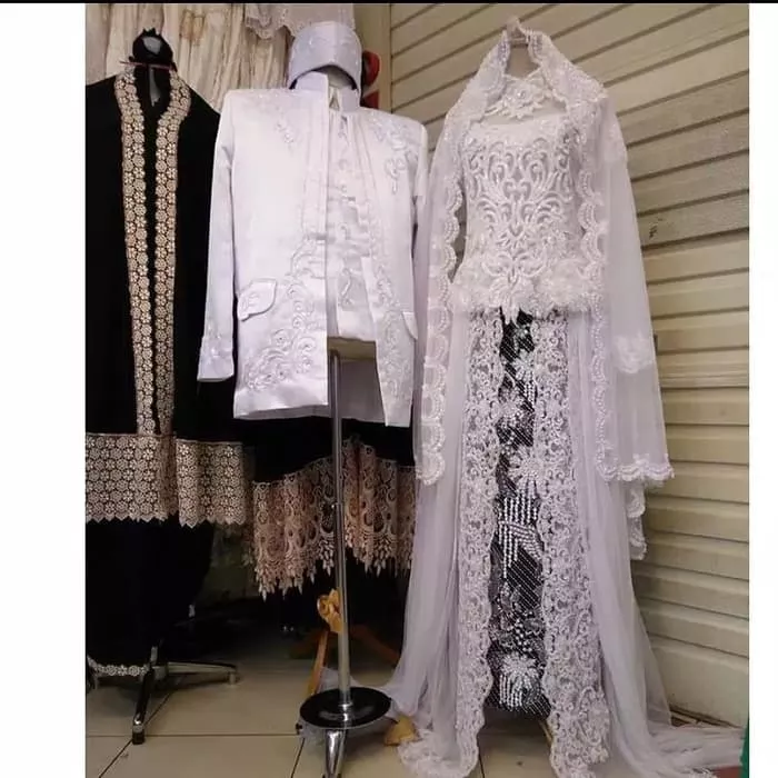 Detail Foto Baju Kebaya Pengantin Nomer 57