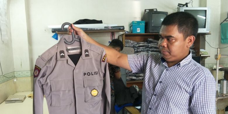 Detail Foto Baju Polisi Nomer 32