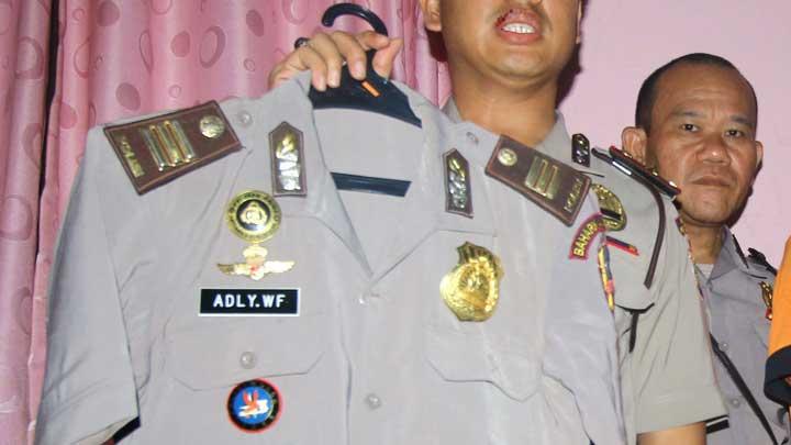 Detail Foto Baju Polisi Nomer 41