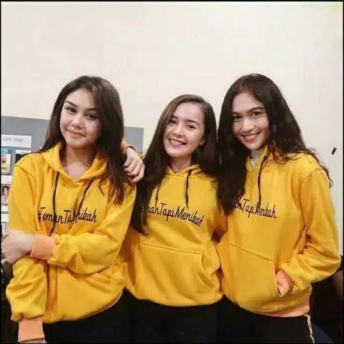 Detail Baju Kapelan Sama Sahabat Perempuan Nomer 3