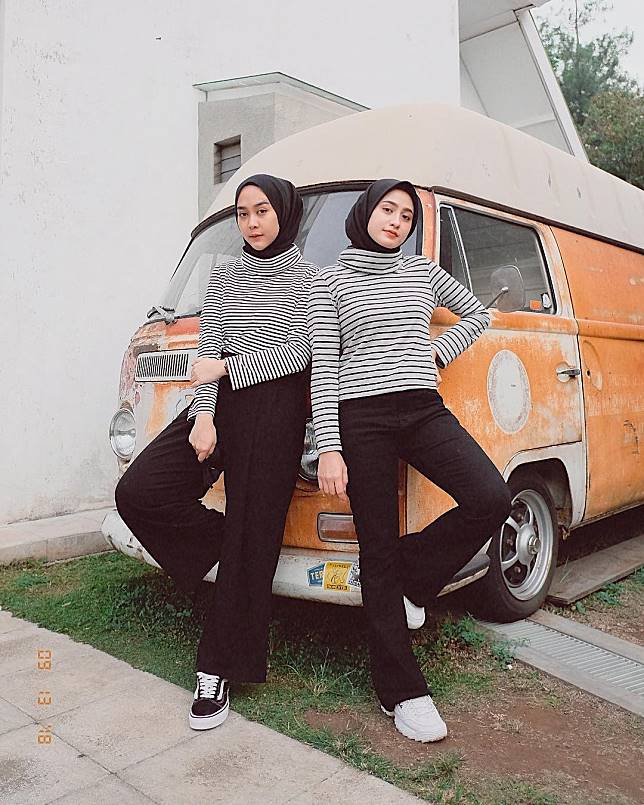 Detail Baju Kapelan Sama Sahabat Perempuan Nomer 33