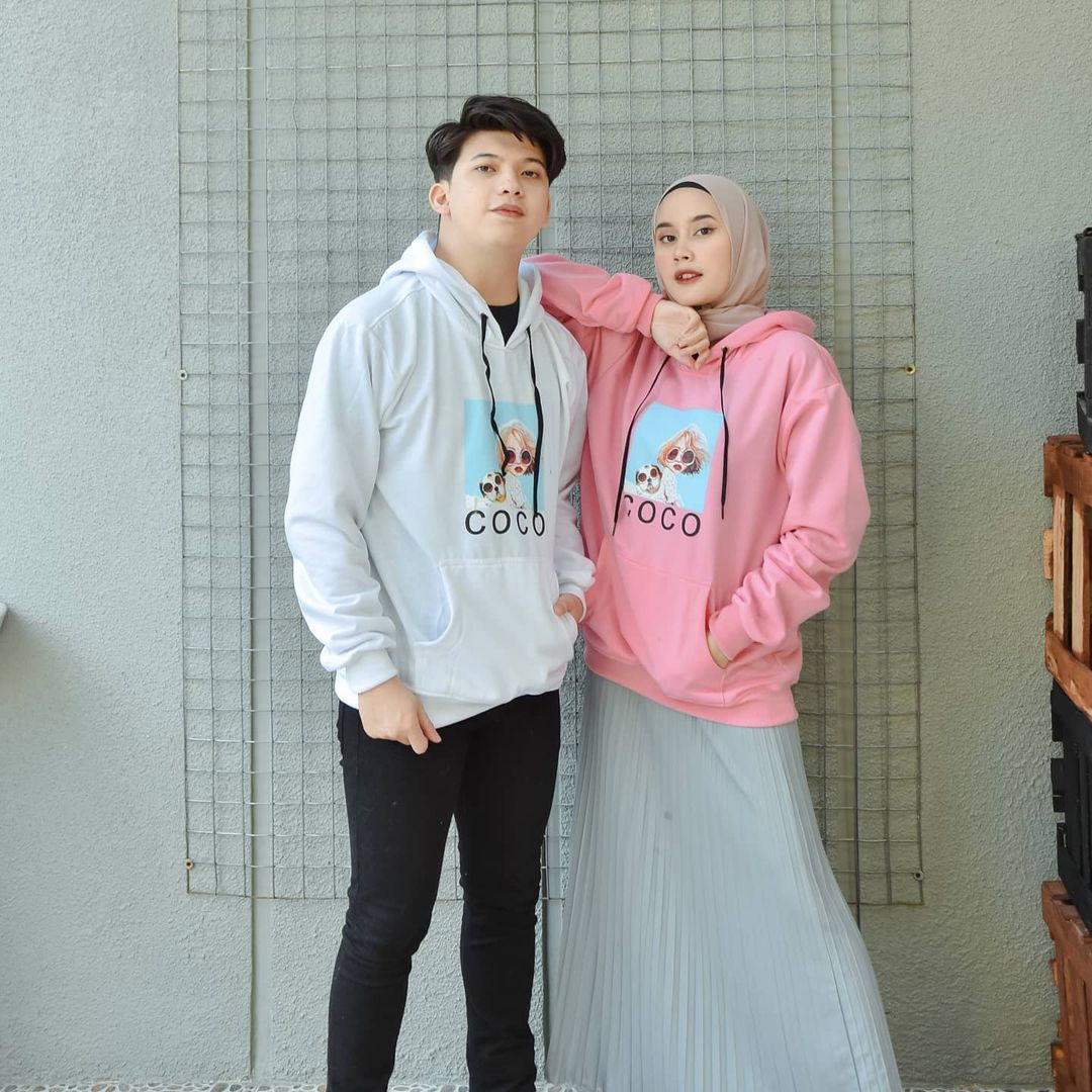 Detail Baju Kapelan Sama Sahabat Perempuan Nomer 50