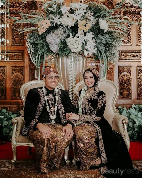 Detail Baju Pengantin Adat Jawa Modern Berhijab Nomer 2