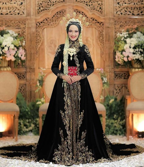 Detail Baju Pengantin Adat Jawa Modern Berhijab Nomer 4