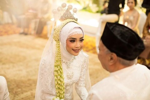 Detail Baju Pengantin Adat Jawa Modern Berhijab Nomer 33