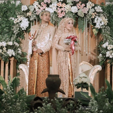 Detail Baju Pengantin Adat Jawa Modern Berhijab Nomer 10