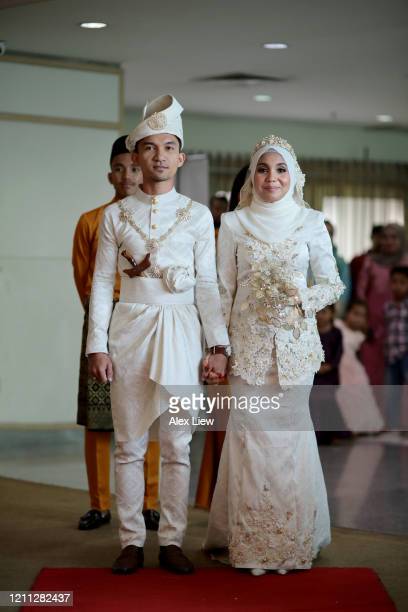 Detail Baju Pengantin Lelaki Warna Putih Nomer 57