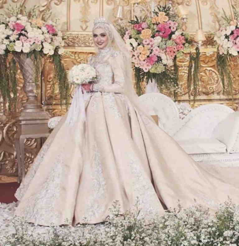 Detail Baju Pengantin Yang Cantik Nomer 27