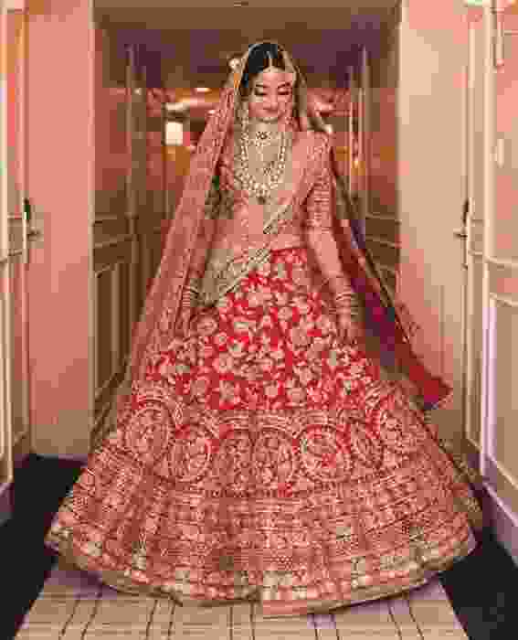 Detail Baju Pernikahan India Tradisional Nomer 8