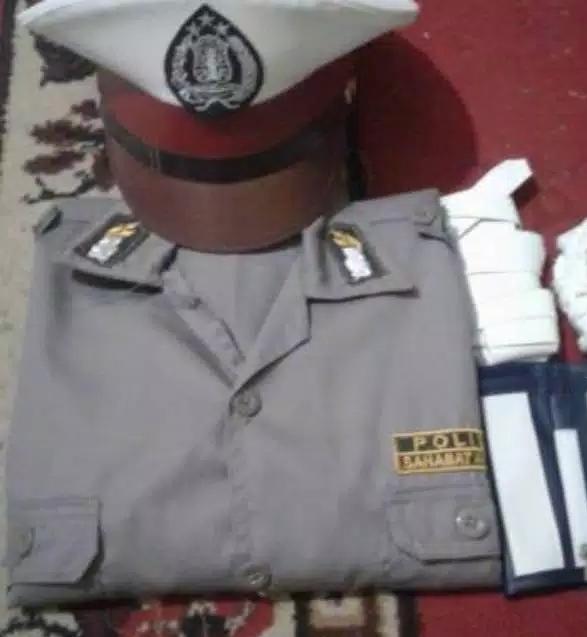 Detail Baju Polisi Dewasa Nomer 28