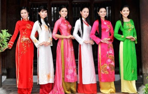 Detail Baju Tradisional Vietnam Perempuan Nomer 19