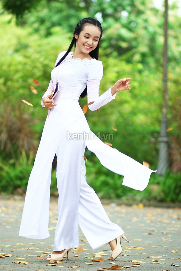 Detail Baju Tradisional Vietnam Perempuan Nomer 22