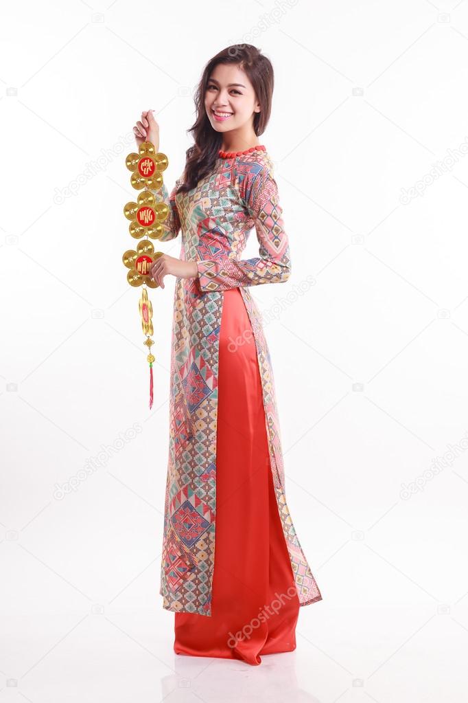 Detail Baju Tradisional Vietnam Perempuan Nomer 26