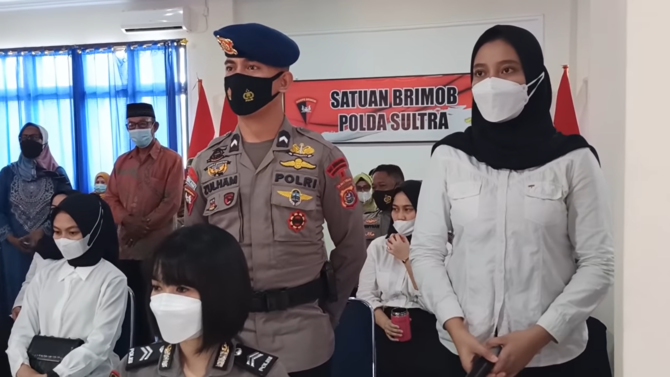 Detail Baju Untuk Nikah Kantor Polisi Nomer 26