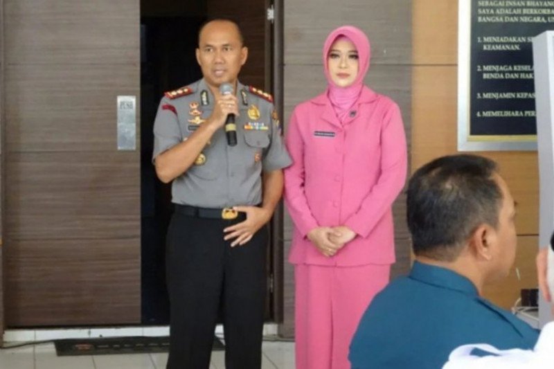 Detail Baju Untuk Nikah Kantor Polisi Nomer 32