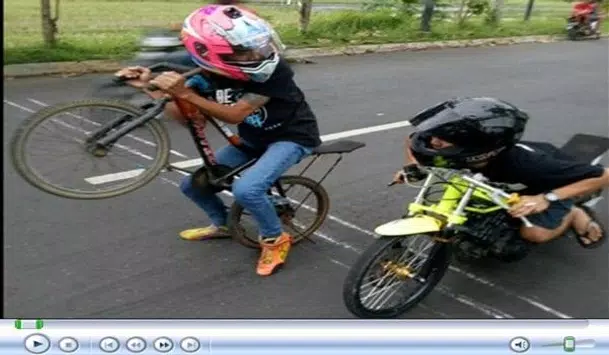 Detail Balap Mobil Lucu Nomer 30