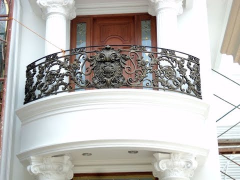 Detail Balkon Rumah Klasik Nomer 12