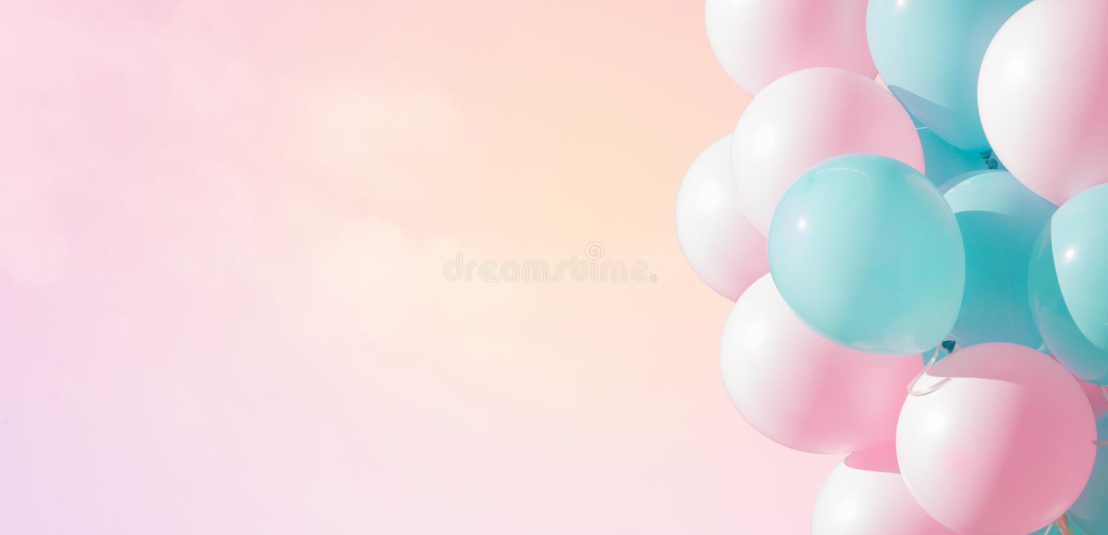 Detail Balloons Wallpaper Nomer 29